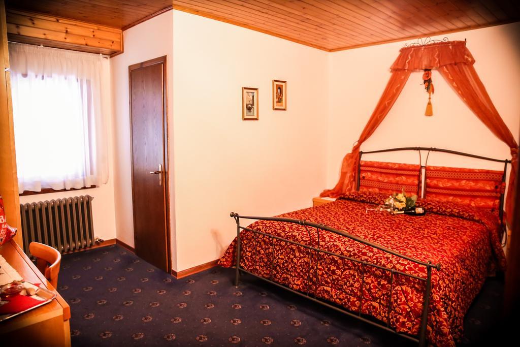 Villa Elena B&B Hotel Сан-Мартино-ди-Кастроцца Экстерьер фото
