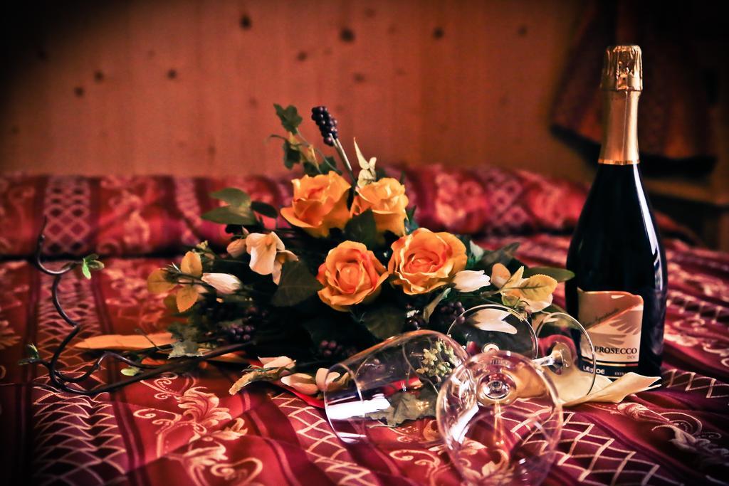 Villa Elena B&B Hotel Сан-Мартино-ди-Кастроцца Экстерьер фото