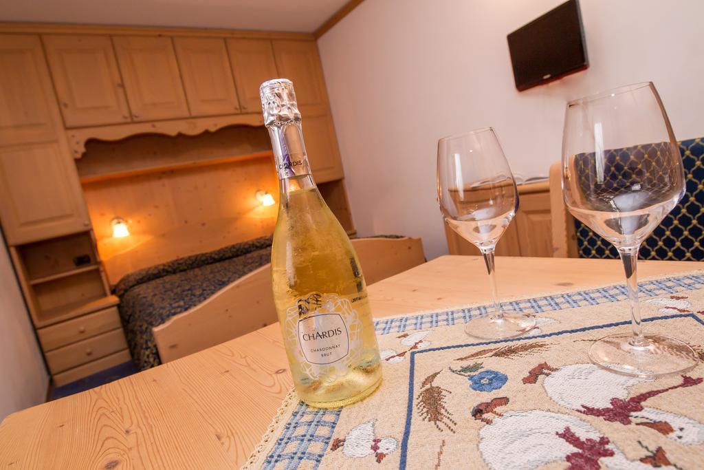Villa Elena B&B Hotel Сан-Мартино-ди-Кастроцца Экстерьер фото